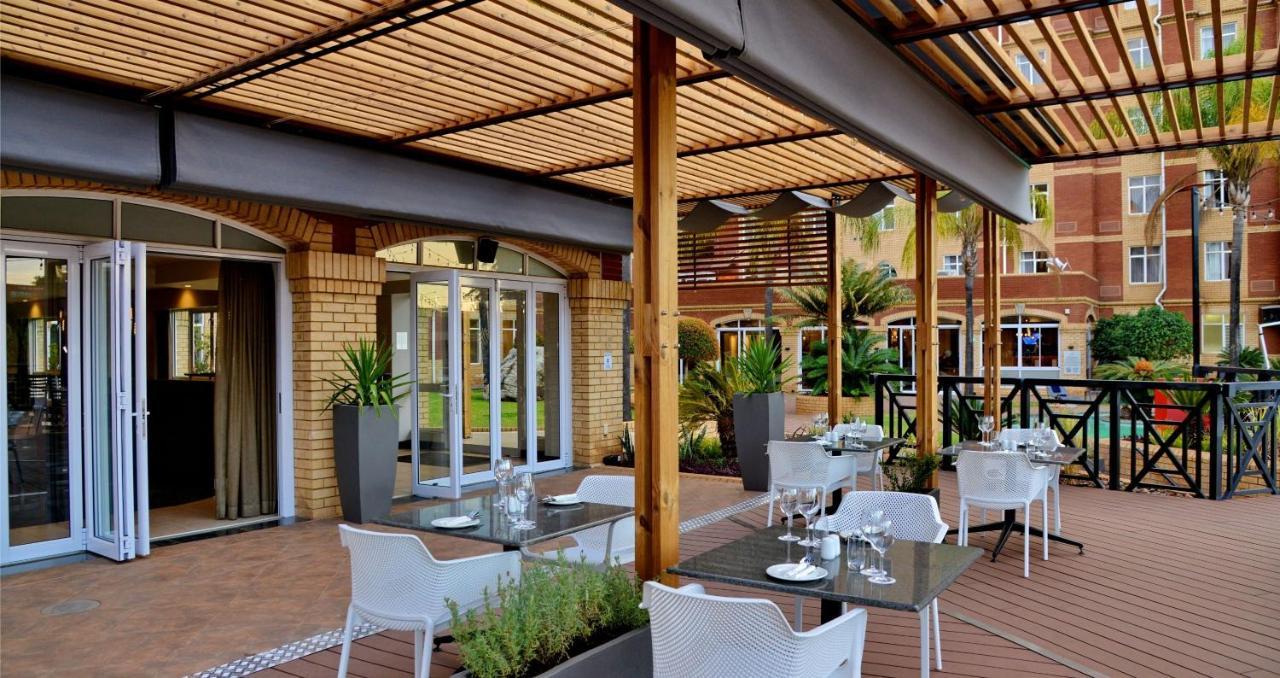 Anew Hotel Centurion Pretoria Exterior photo